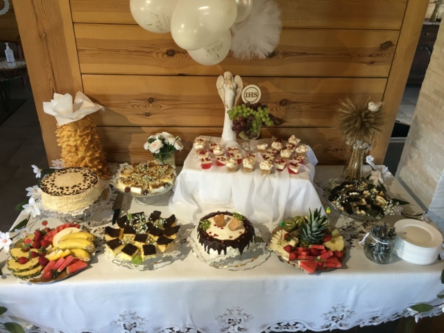 Komunia święta, ciasta i desery